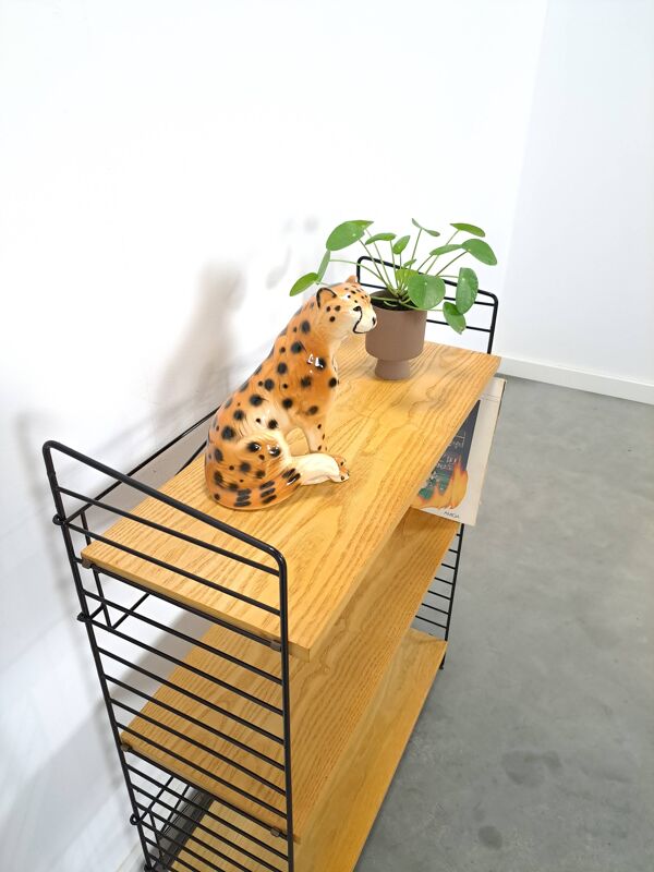 Bibliothèque, étagère modèle n° 2 de Nisse Strinning