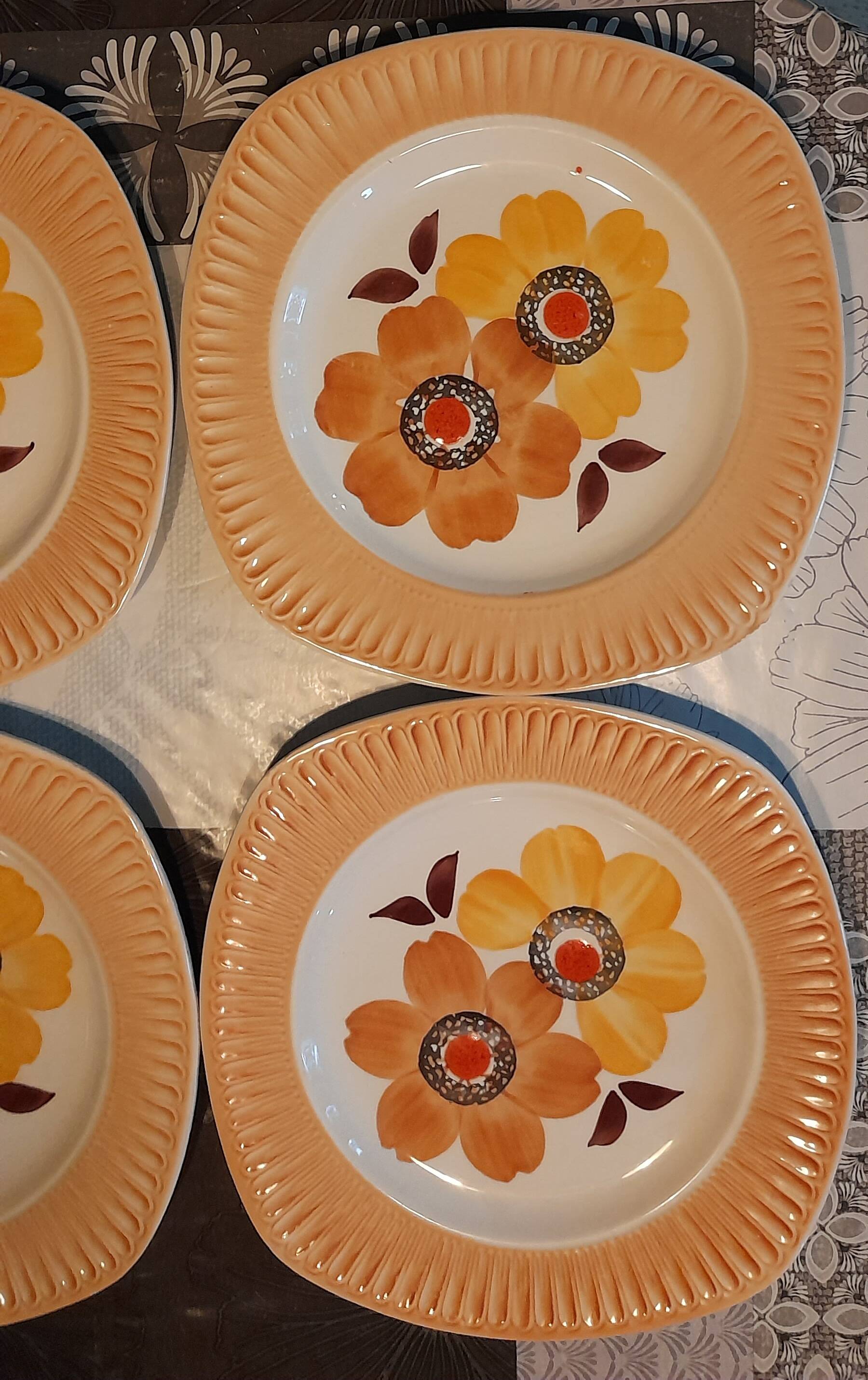 4 vintage plates 1970s mondovi italy