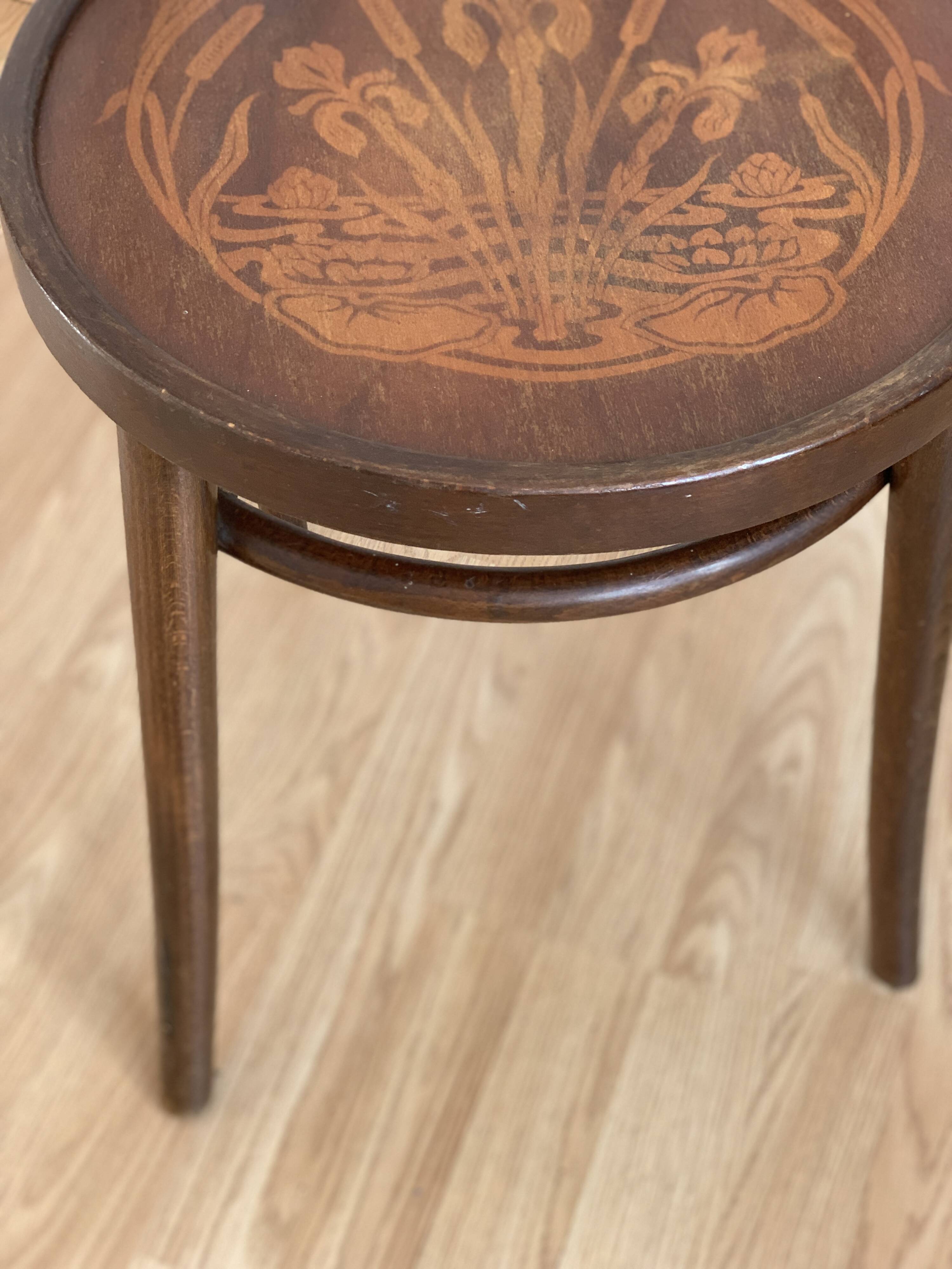 Chaise de bistrot bois