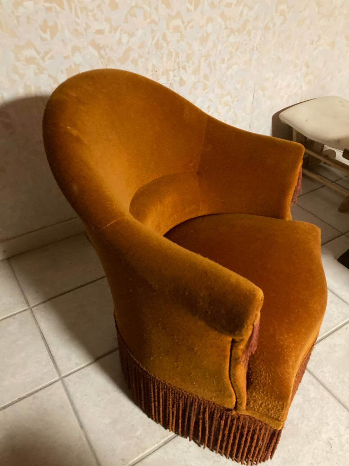 Toad armchair