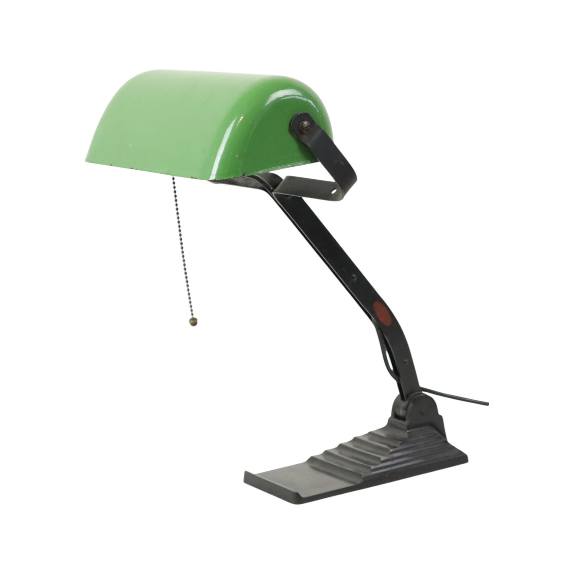 Lampe de bureau Bauhaus Notary Lamp Erpe Modèle 52 Émail vert