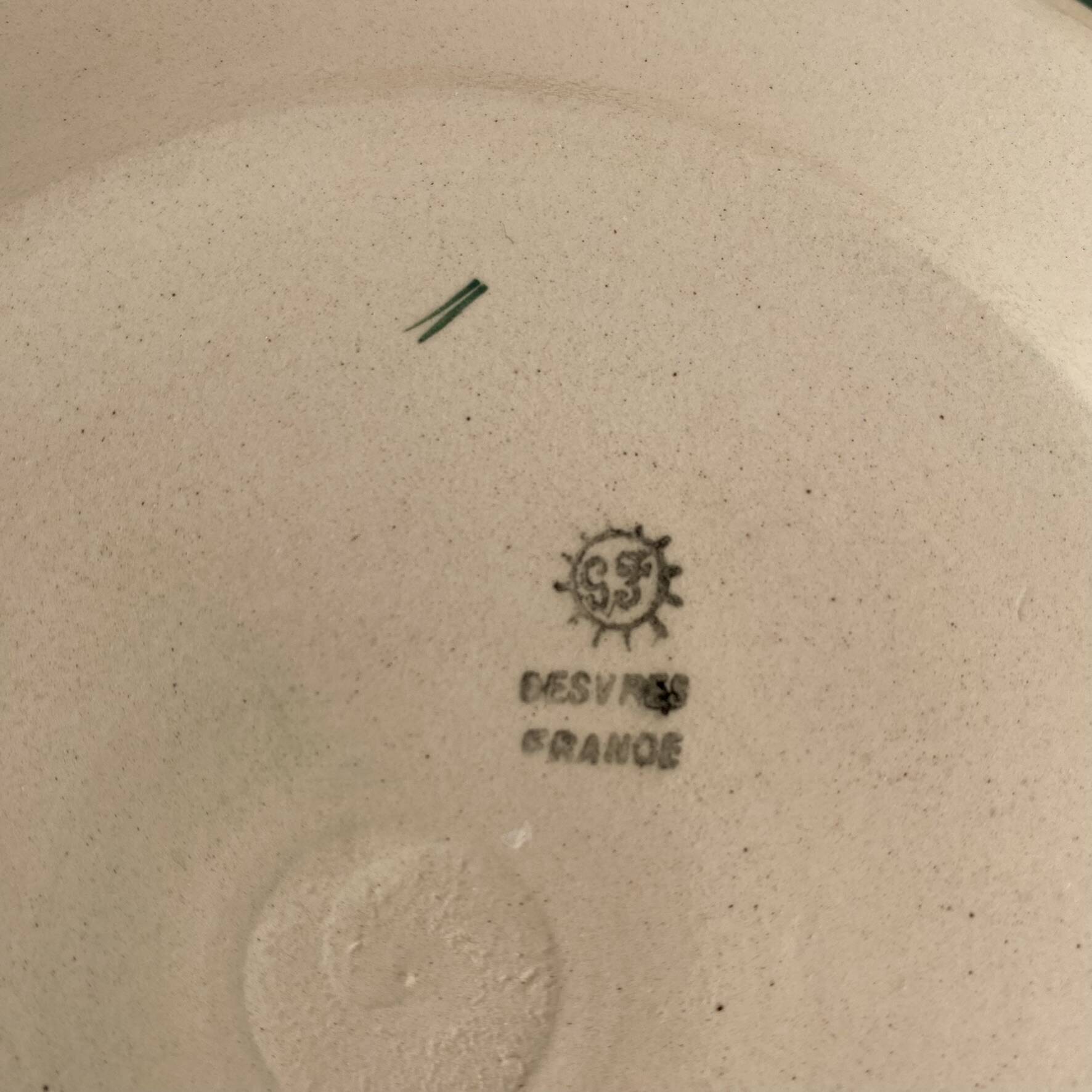 Dessert plates in faience from Desvres, hand-decorated.