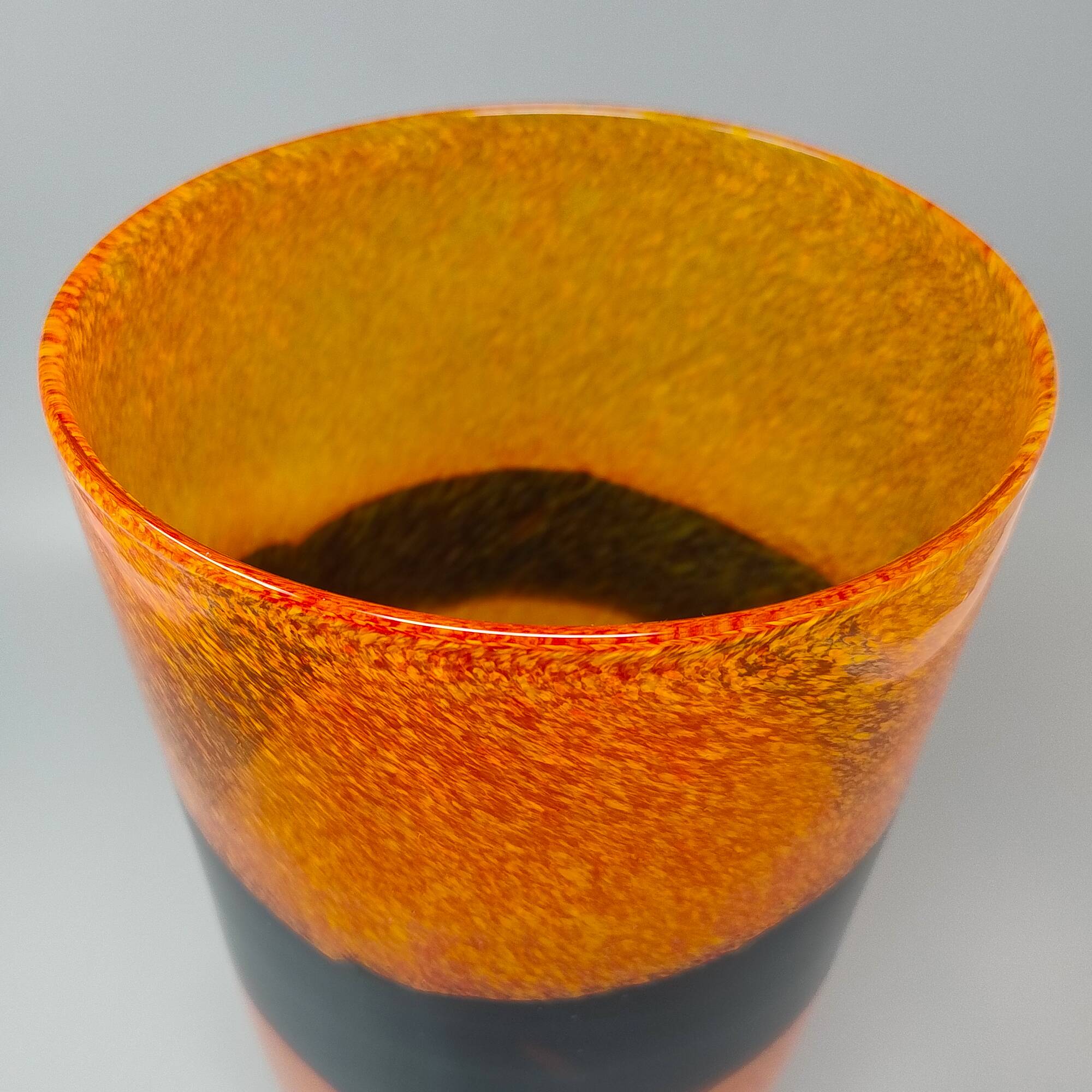 1970s Astonishing Vase By Ca' dei Vetrai in Murano Glass. Made in Italy