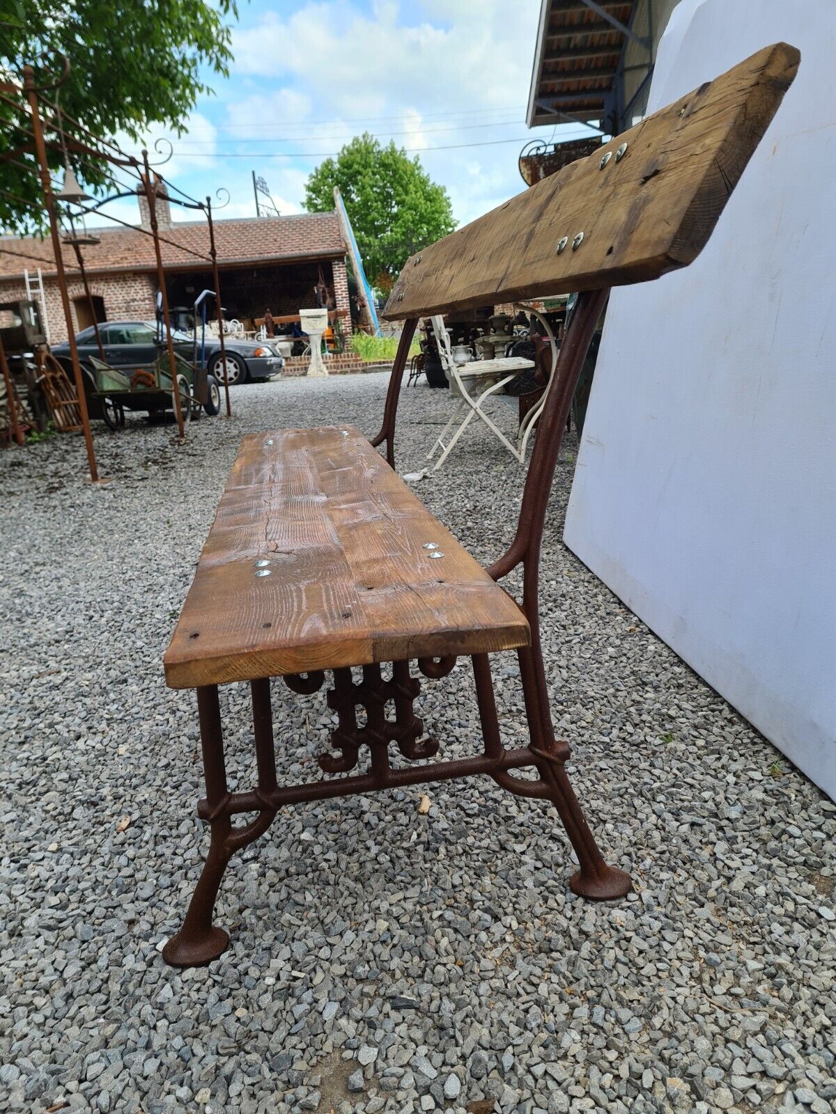 Garden bench in wood and cast iron
