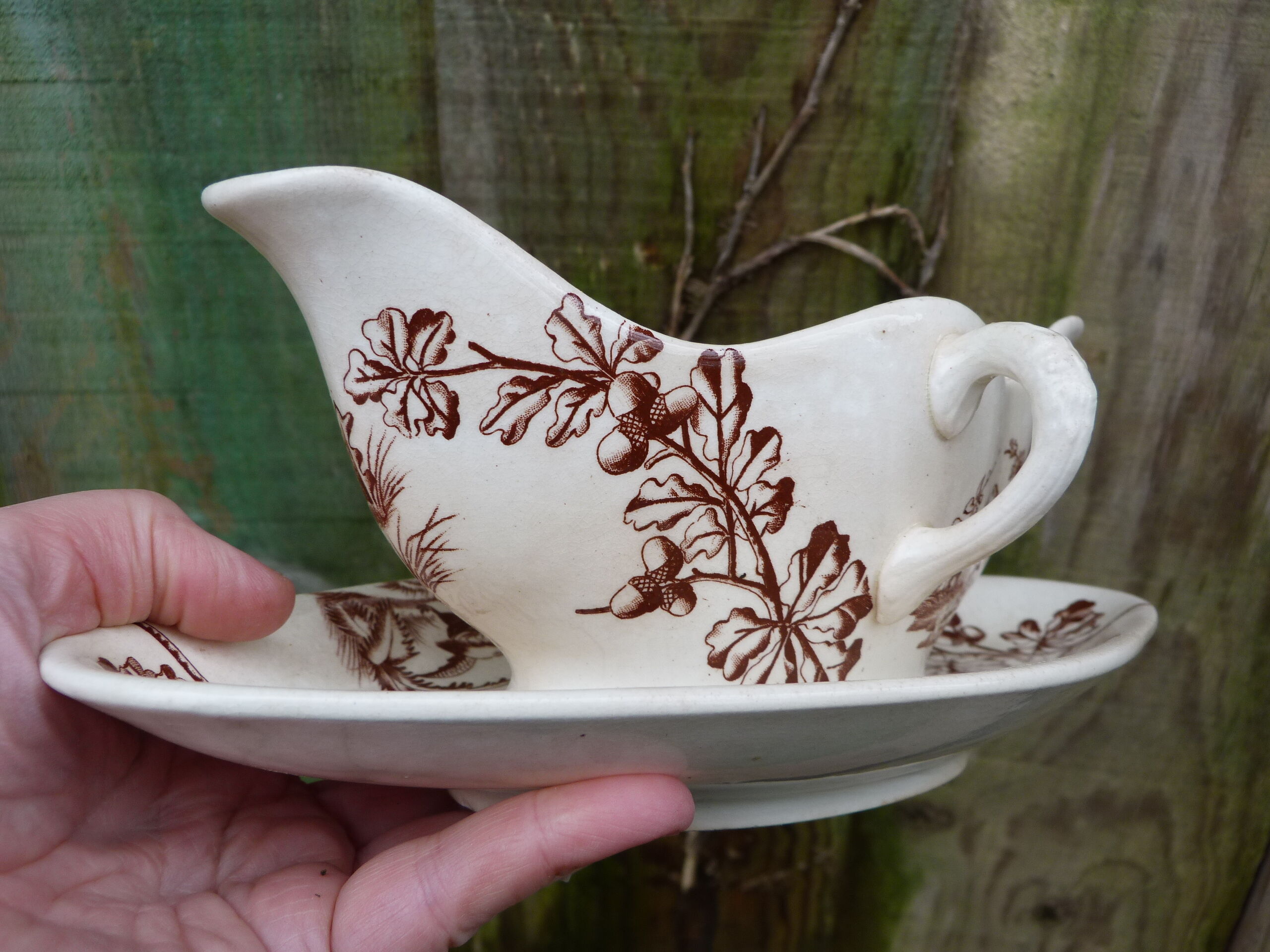 Saucière Terre de fer motif hunting