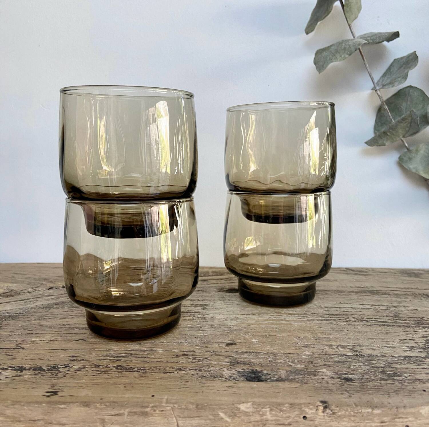 4 verres fumés vintage
