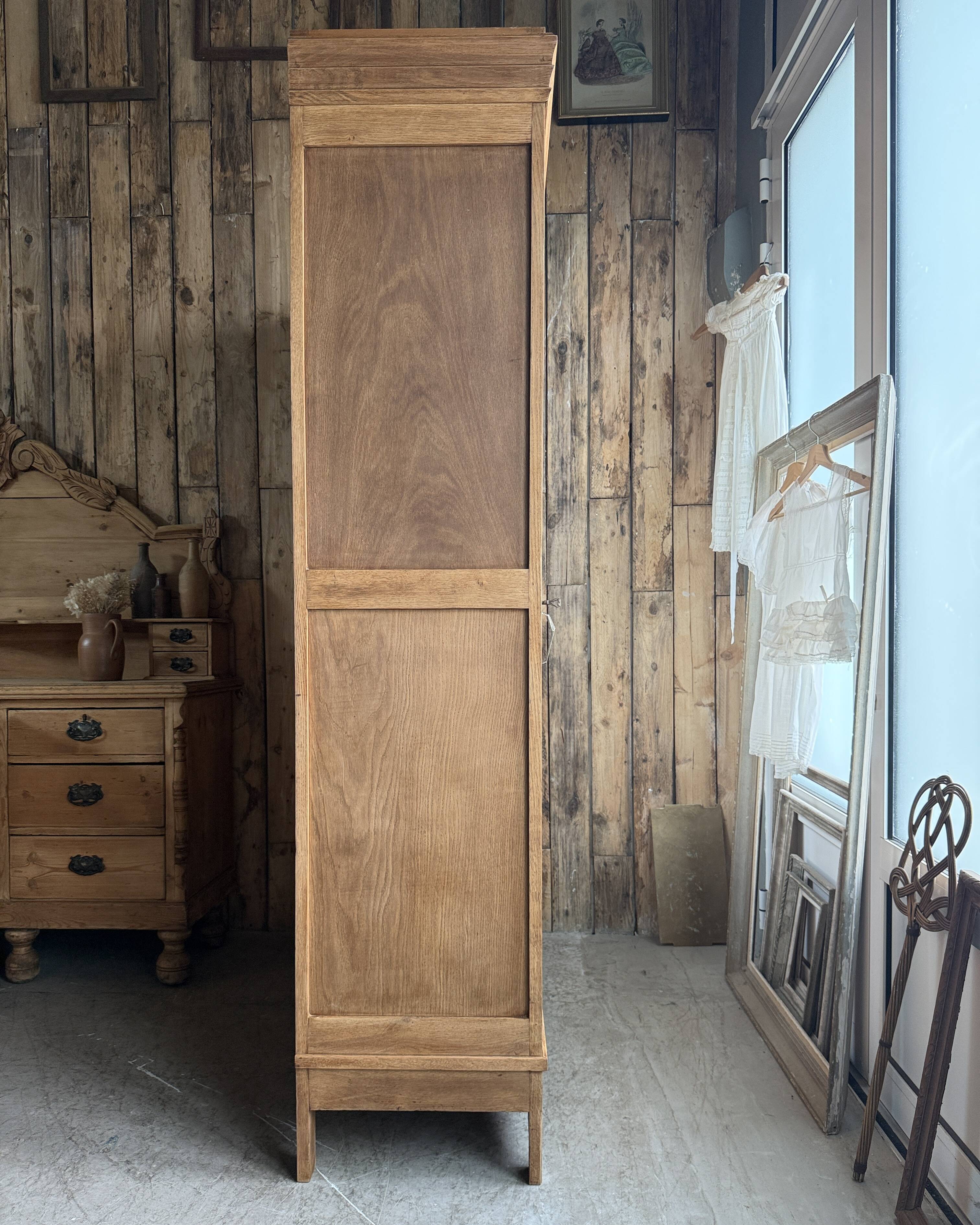 Large Art Deco oak wardrobe (renovated)