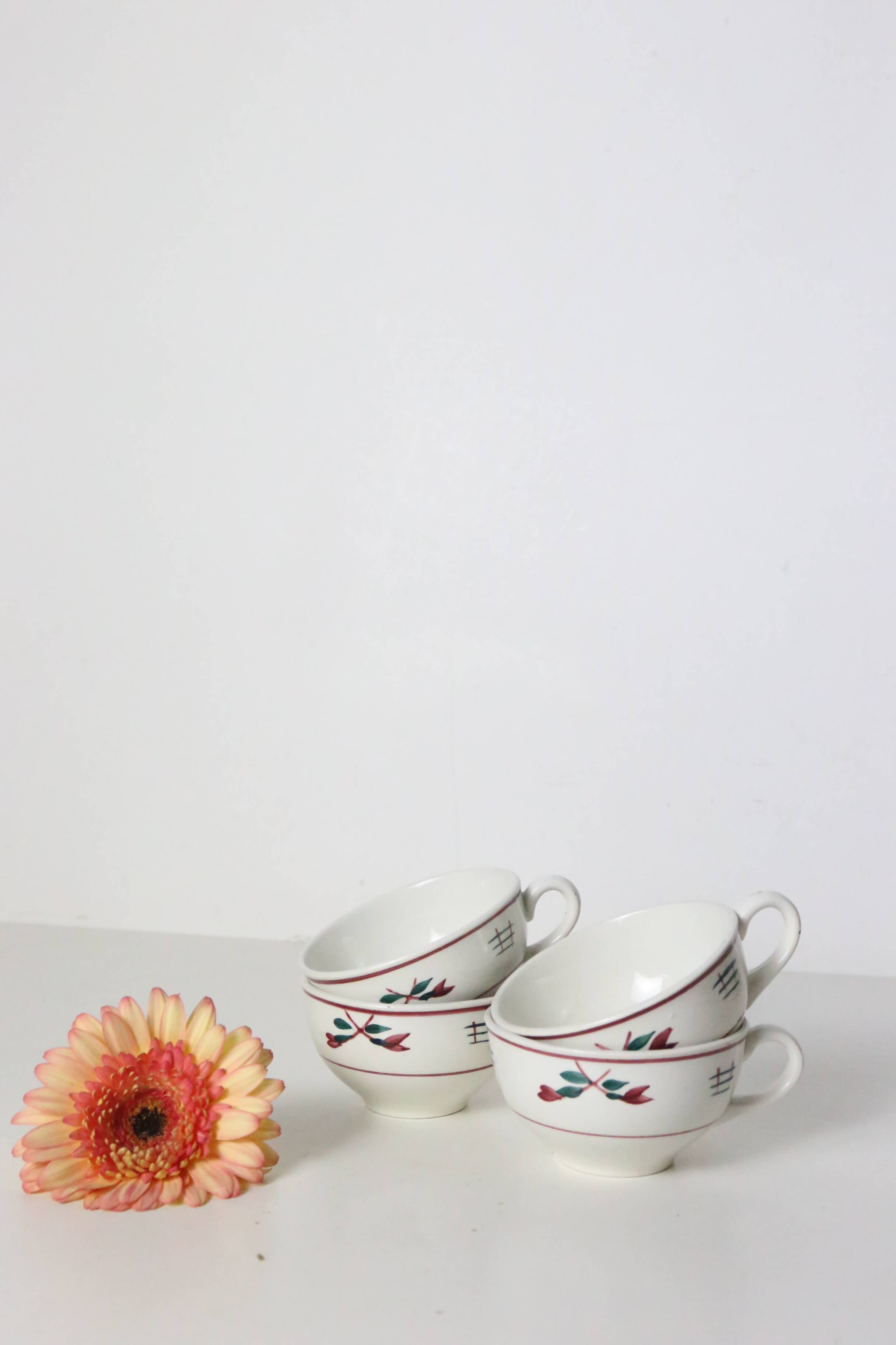 Set of 4 cups, vintage, French