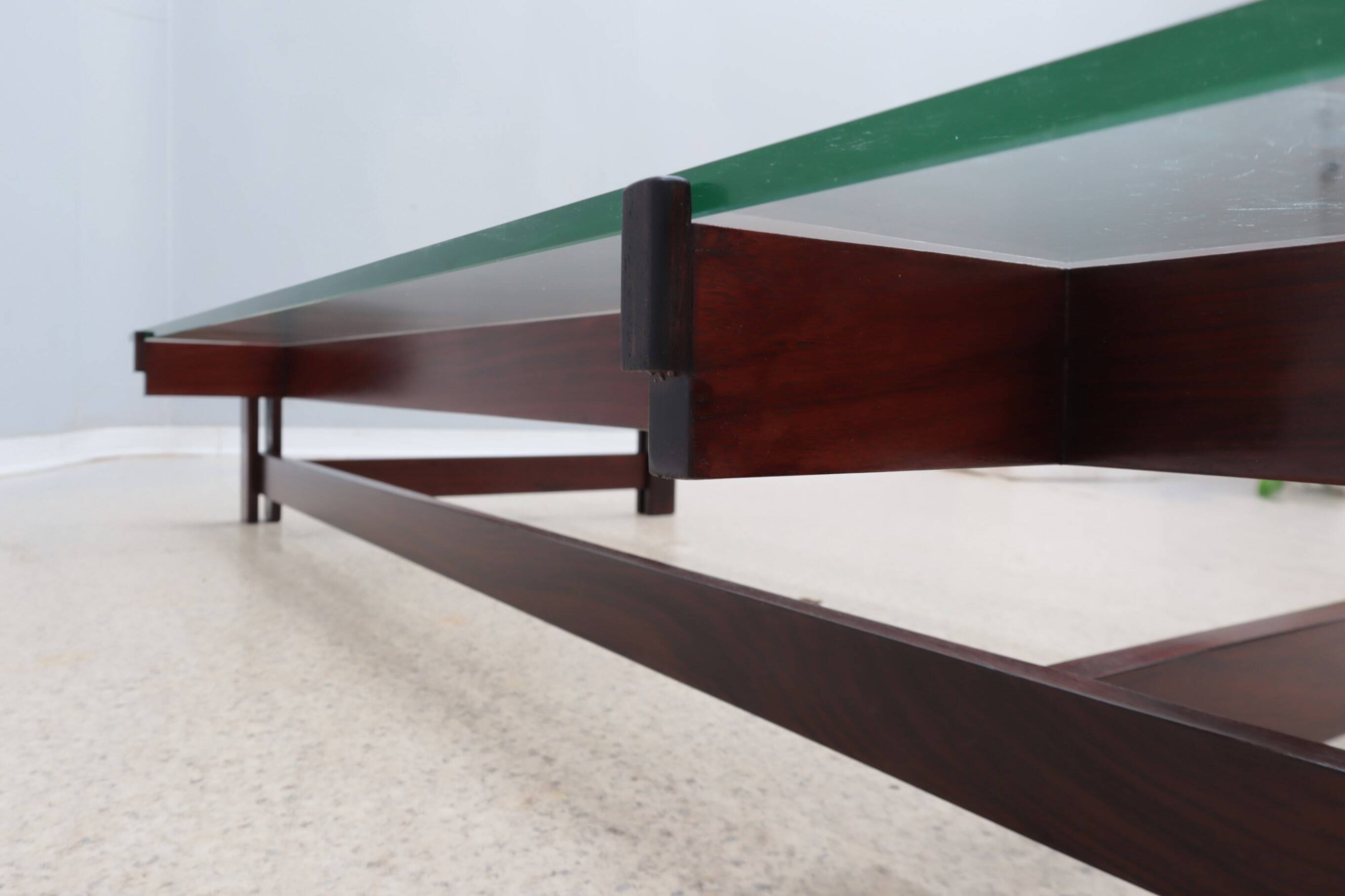 Milieu du siècle 751 mod. table basse ico parisi cassina années 1960