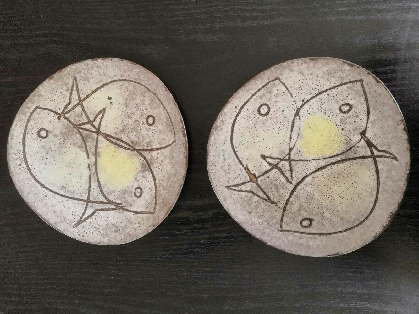 Pair of ceramic plates design 60s
