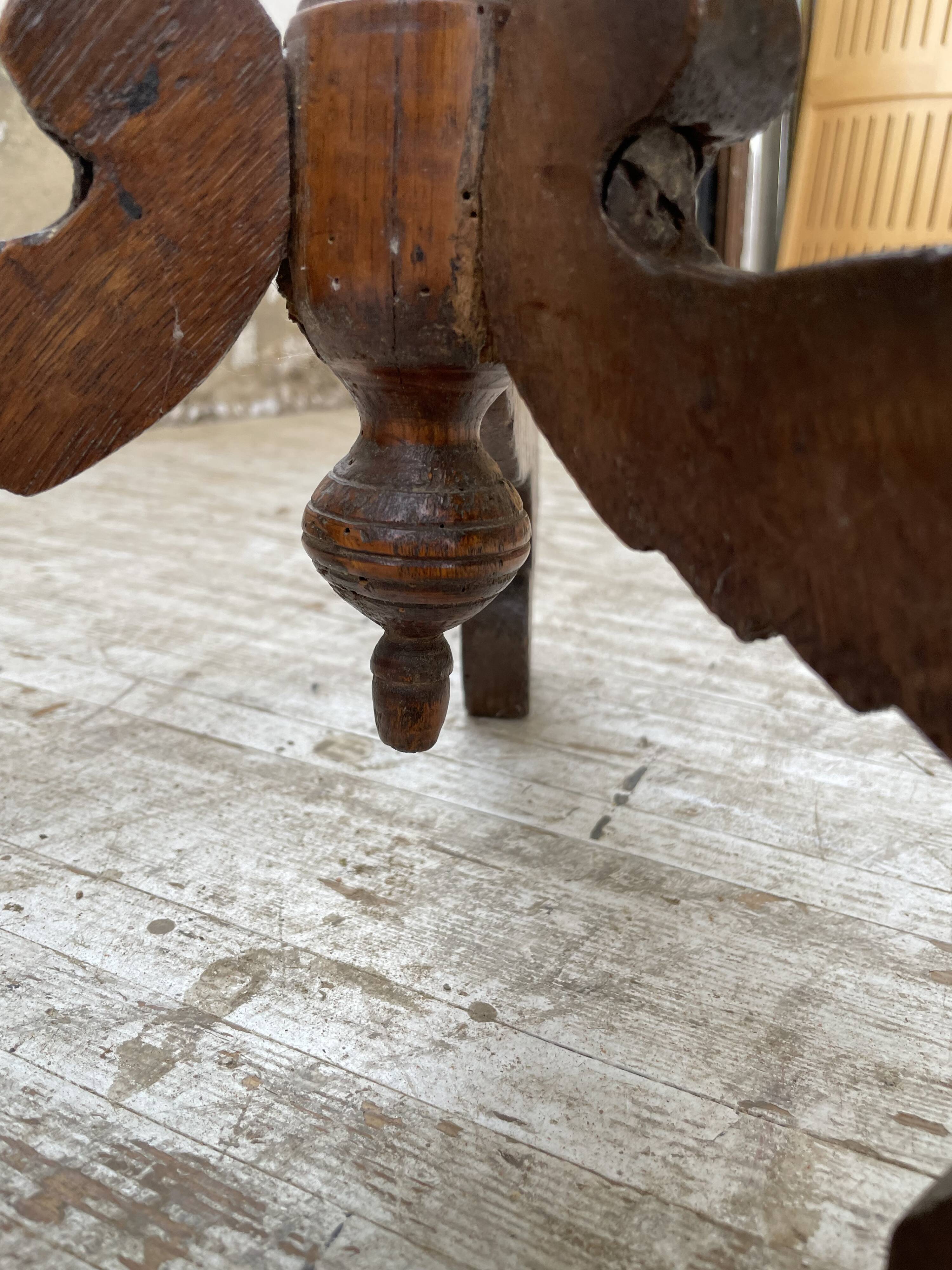 19th century oak pedestal console