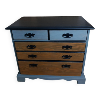 Chest of drawers with 5 drawers in solid dark wood and patinated blue.