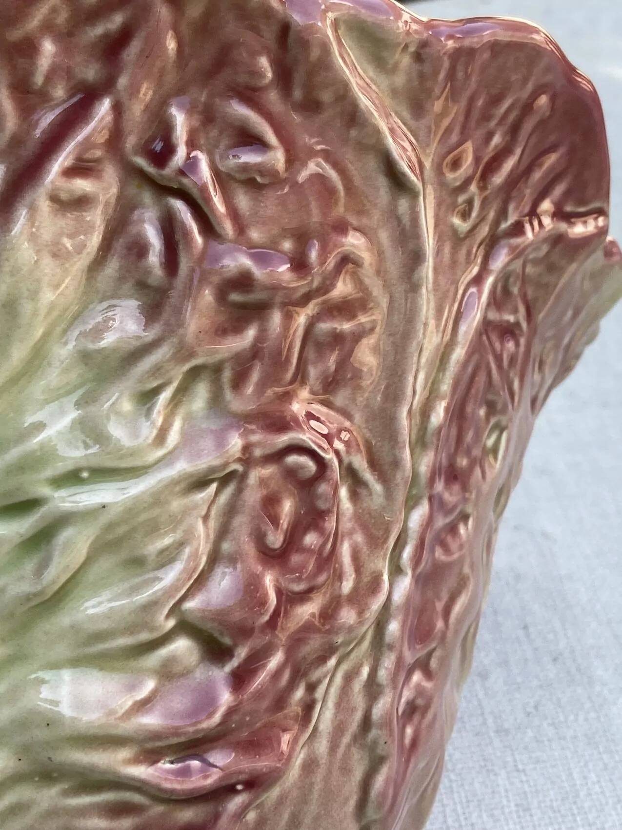 Large vintage salad bowl in the shape of a pink cabbage – barbotine earthenware – 1980s