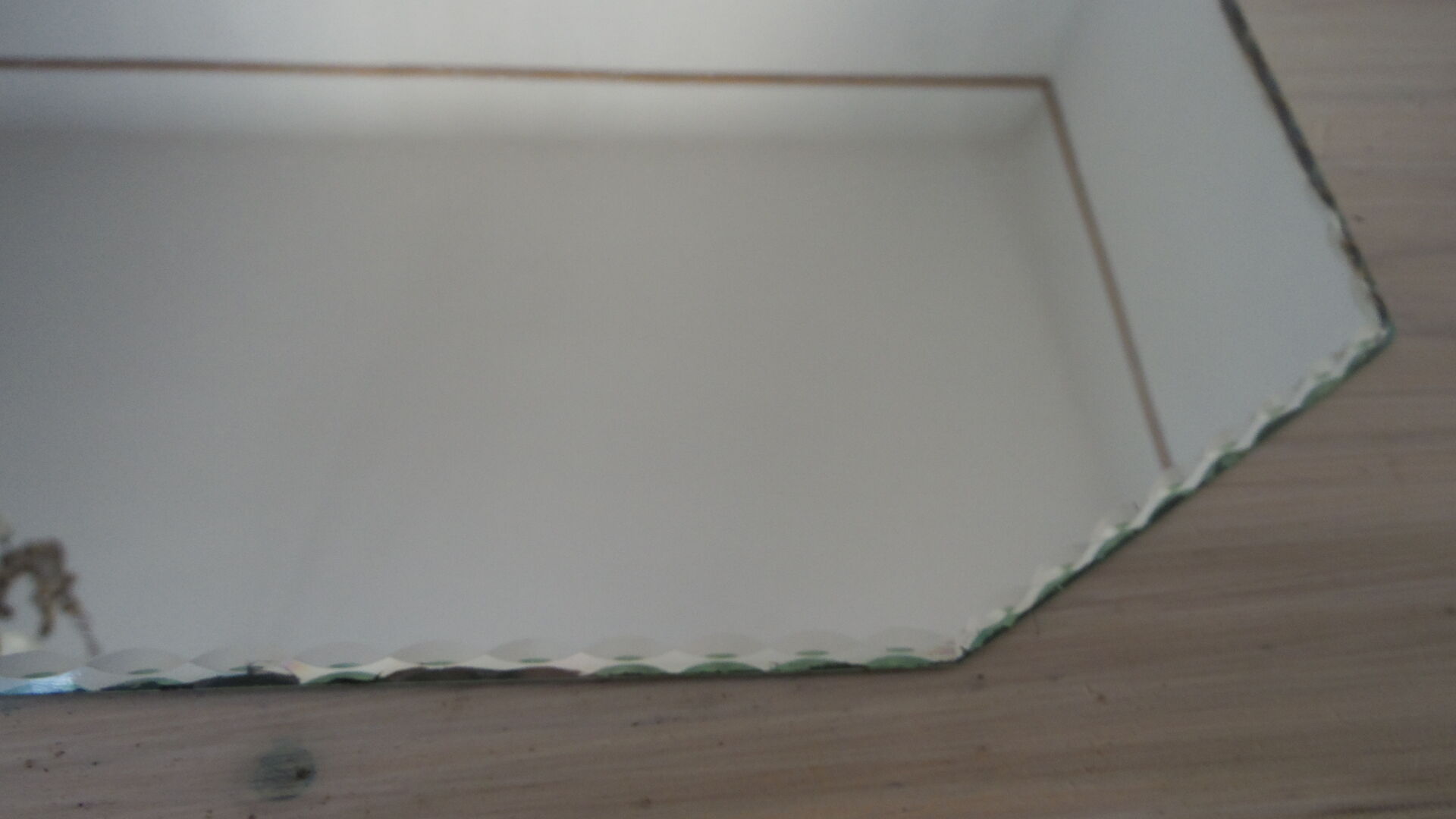 Beveled octagonal table mirror