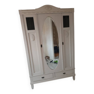 Armoire vintage