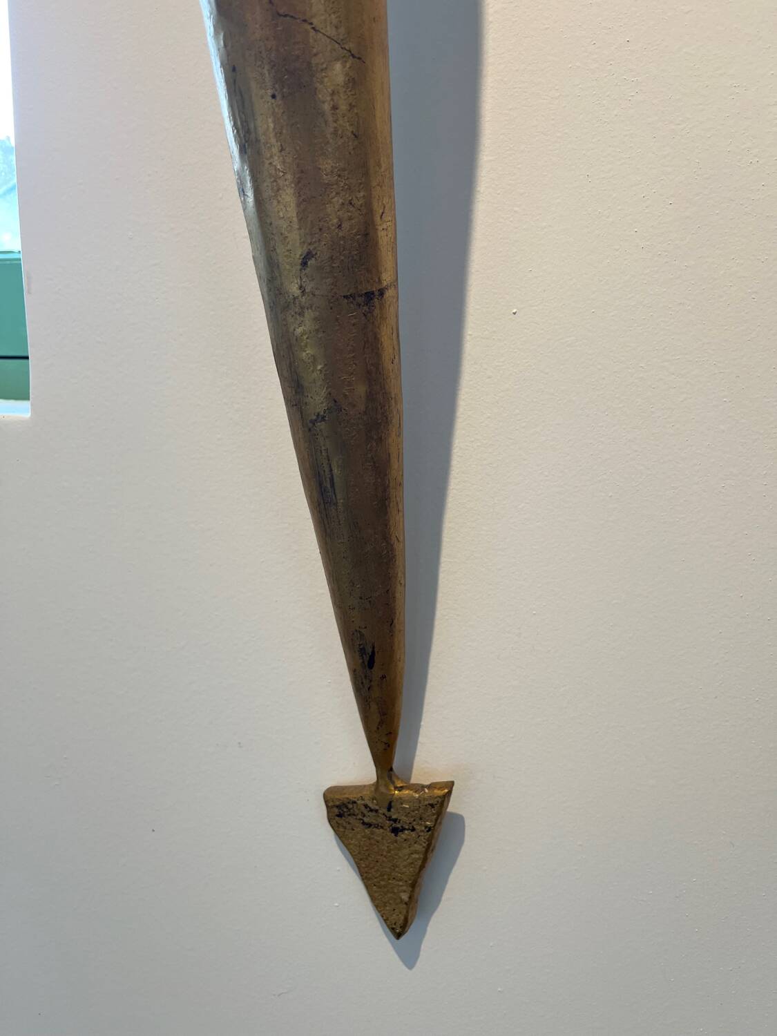 Jean Jacques Argueyrolles, large pair of sconces in gilded patinated iron