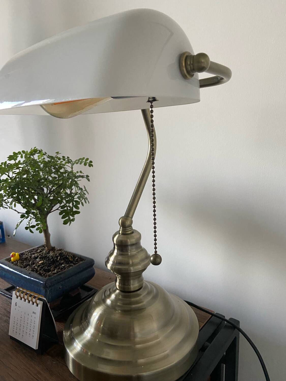 Banker's lamp in bronze and white opaline Notary lamp, Art Deco