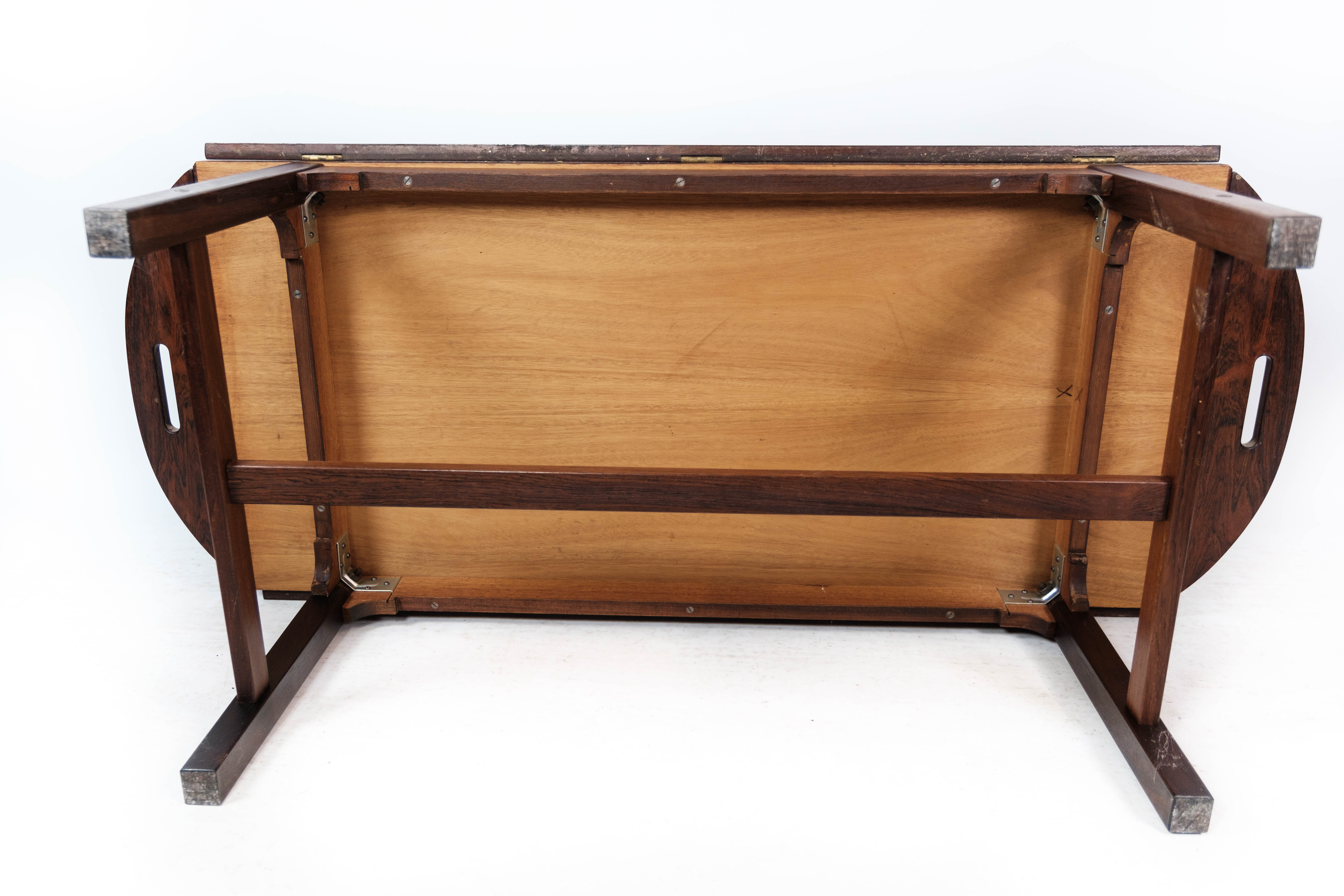Butler's tray in rosewood of Danish design from the 1960s