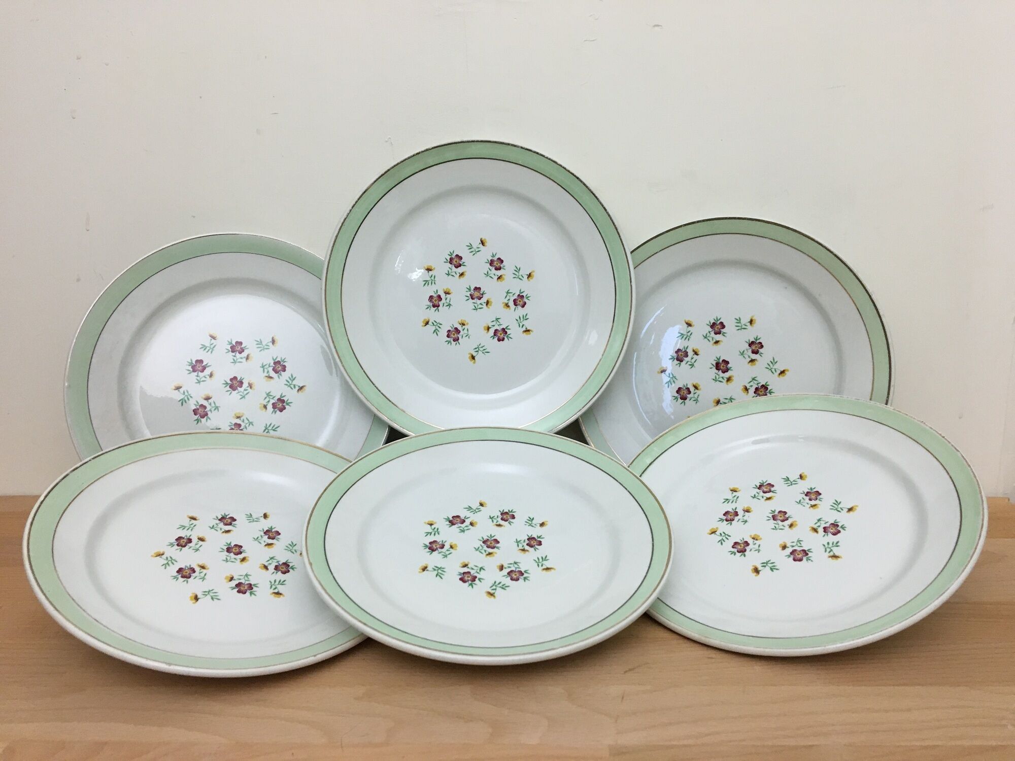 Set of 6 Flat Porcelain Plates Signed "Lunéville"