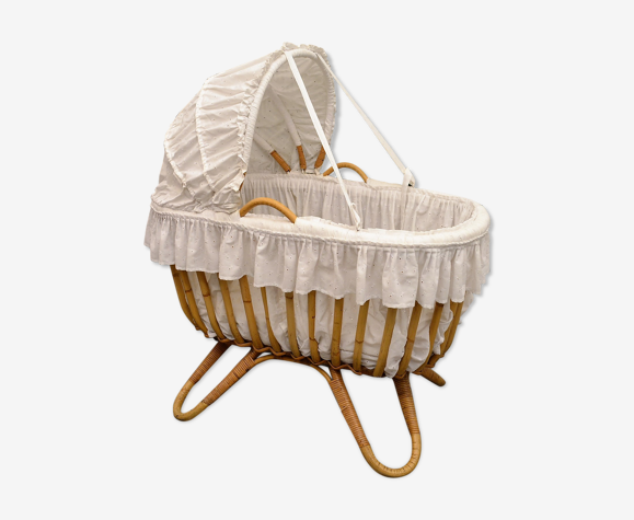 Berceau en rotin vintage