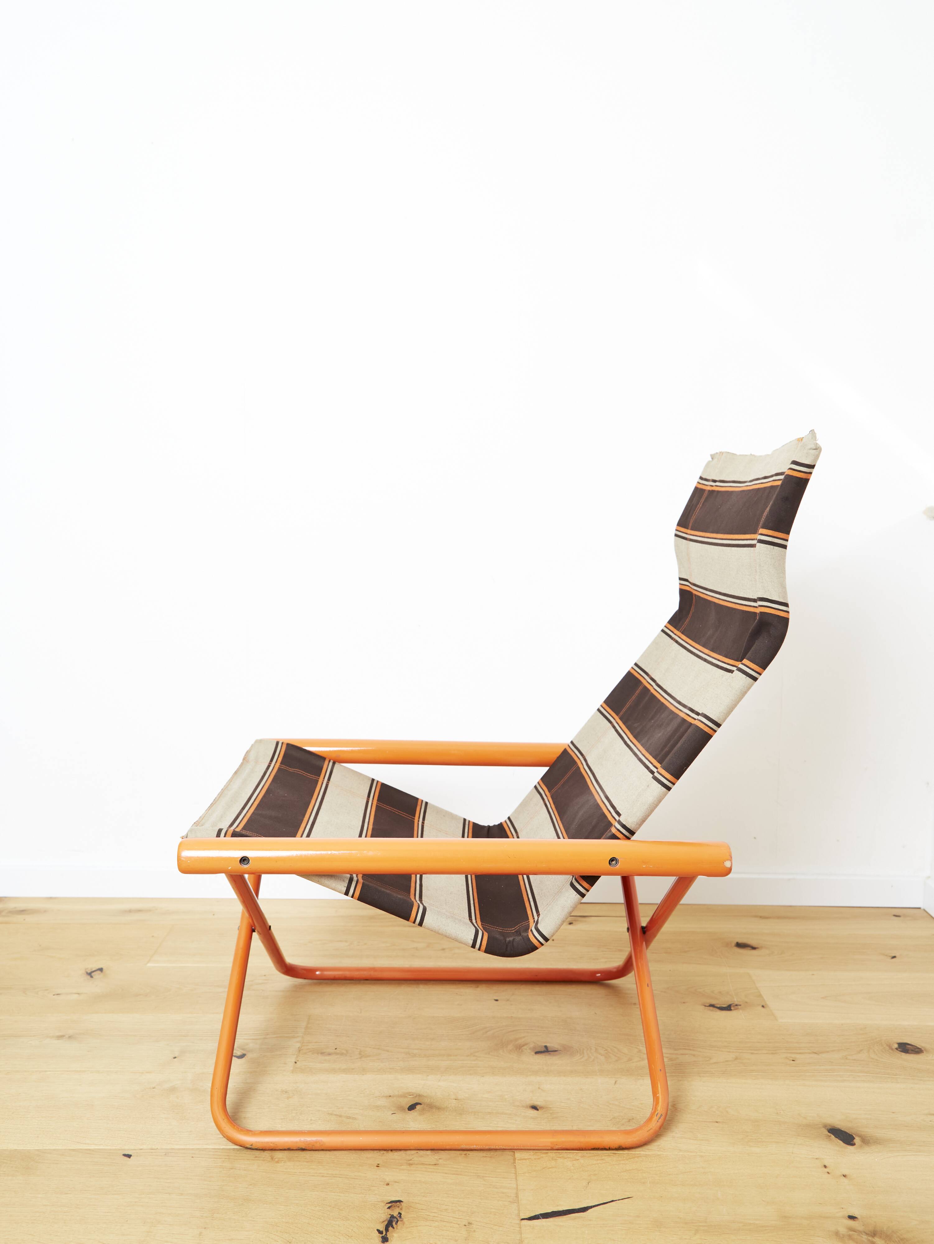 Nii Takeshi "NY chair X" folding chair for Linea Veam