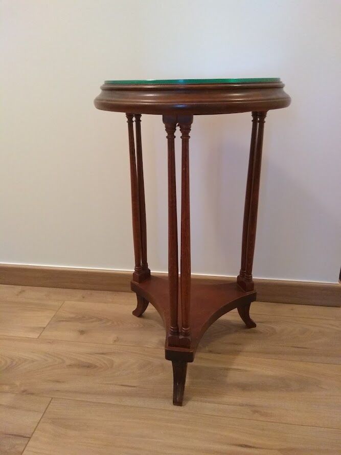 wooden console with mirrored tray