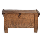 Folk chest in carved beech – Transylvania, circa 1880-1900