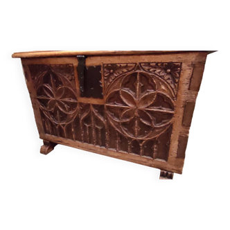 Medieval chest