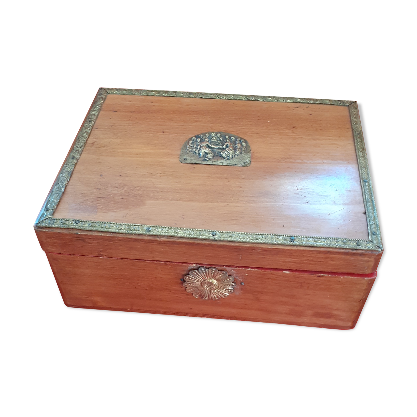 Brass décor and entourage wooden box