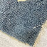 Handmade moroccan berber carpet 260 x 160 cm