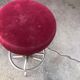 2 bar stools