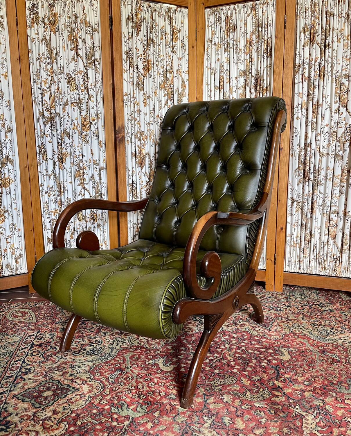 Vintage leather Chesterfield armchair