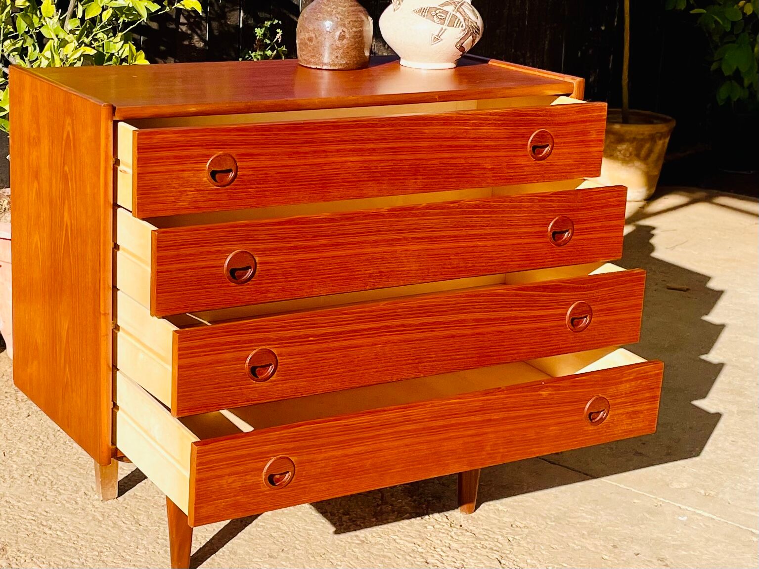 Scandinavian chest of drawers 60