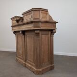 Store reception counter