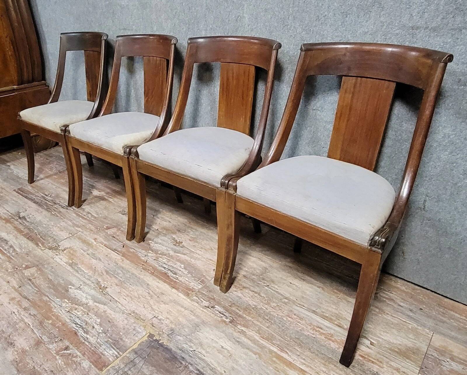 Set of 4 Empire style mahogany gondola chairs, 19th century