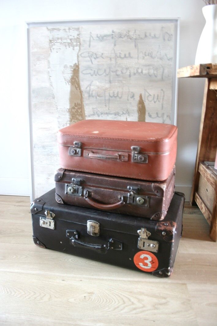 Set of 3 vintage suitcases