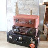Set of 3 vintage suitcases
