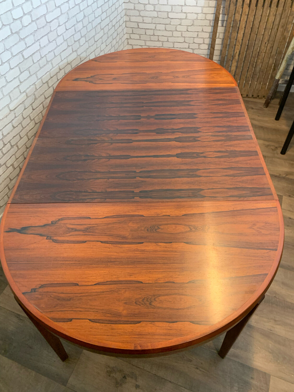 Extendable round table in rosewood 1960