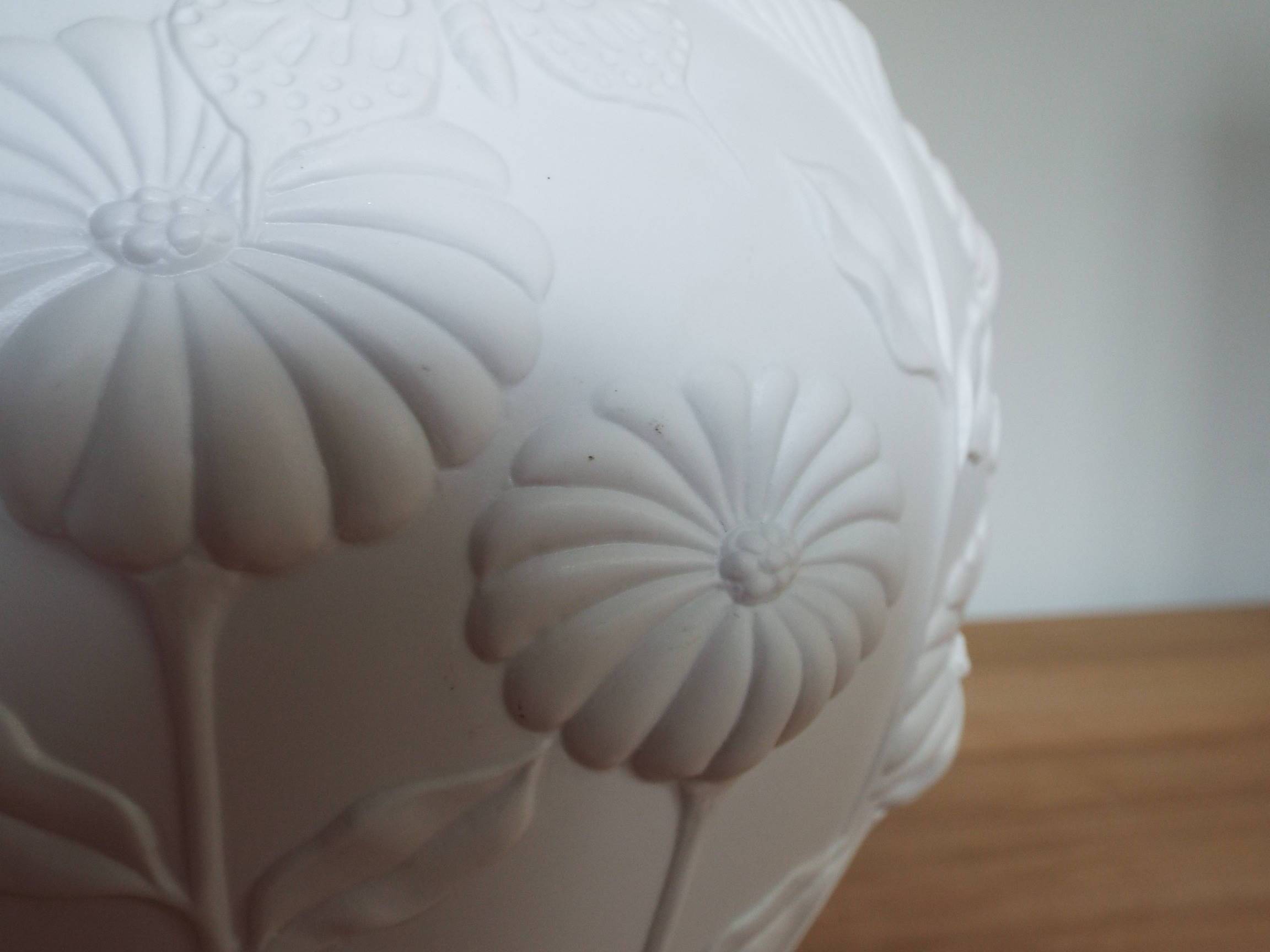 Porcelain vase by Manfred Frey for Kaiser H20cm