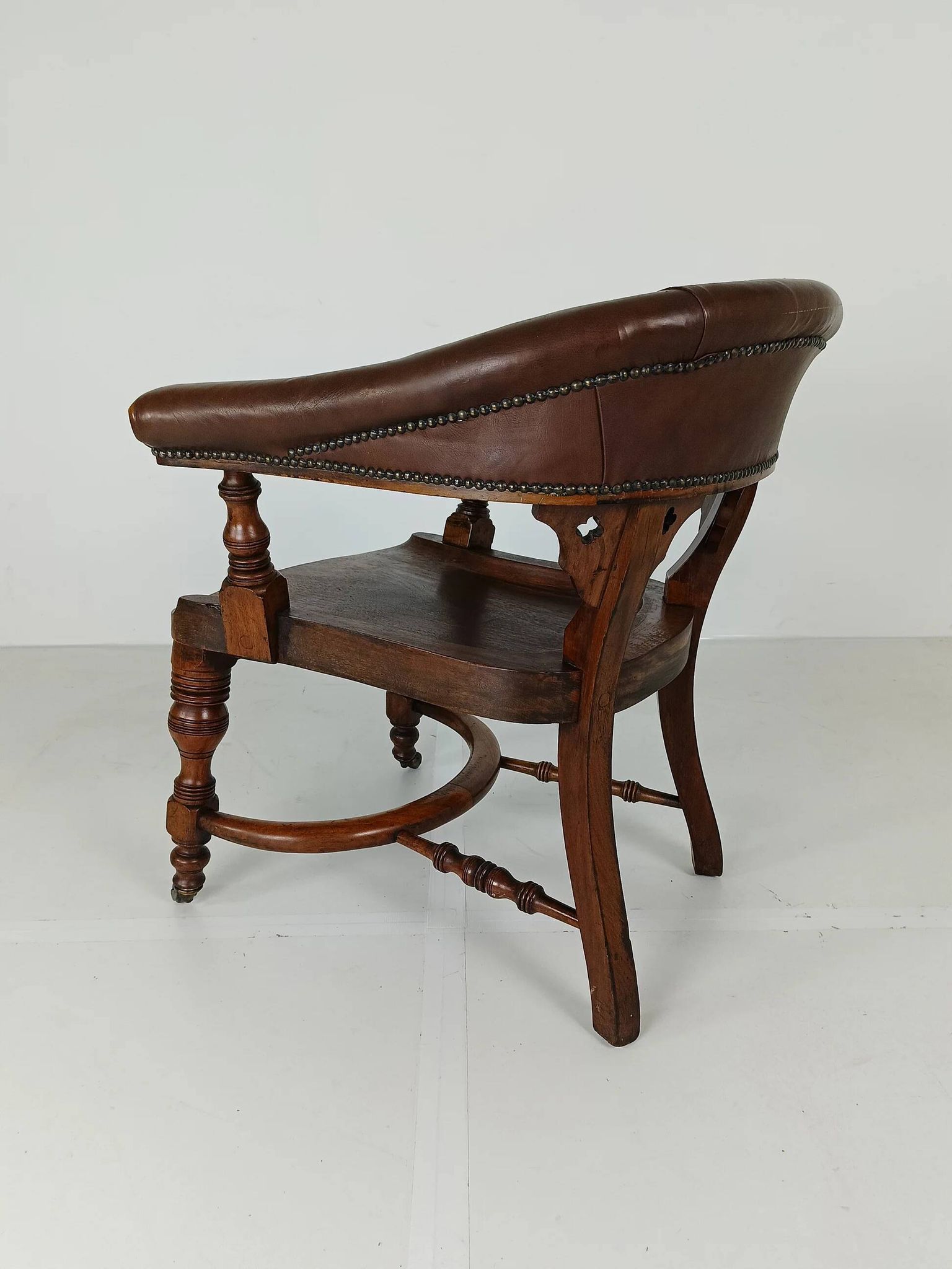 Chaise de bureau victorienne en acajou et cuir