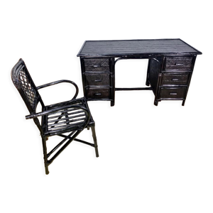 bureau et fauteuil de