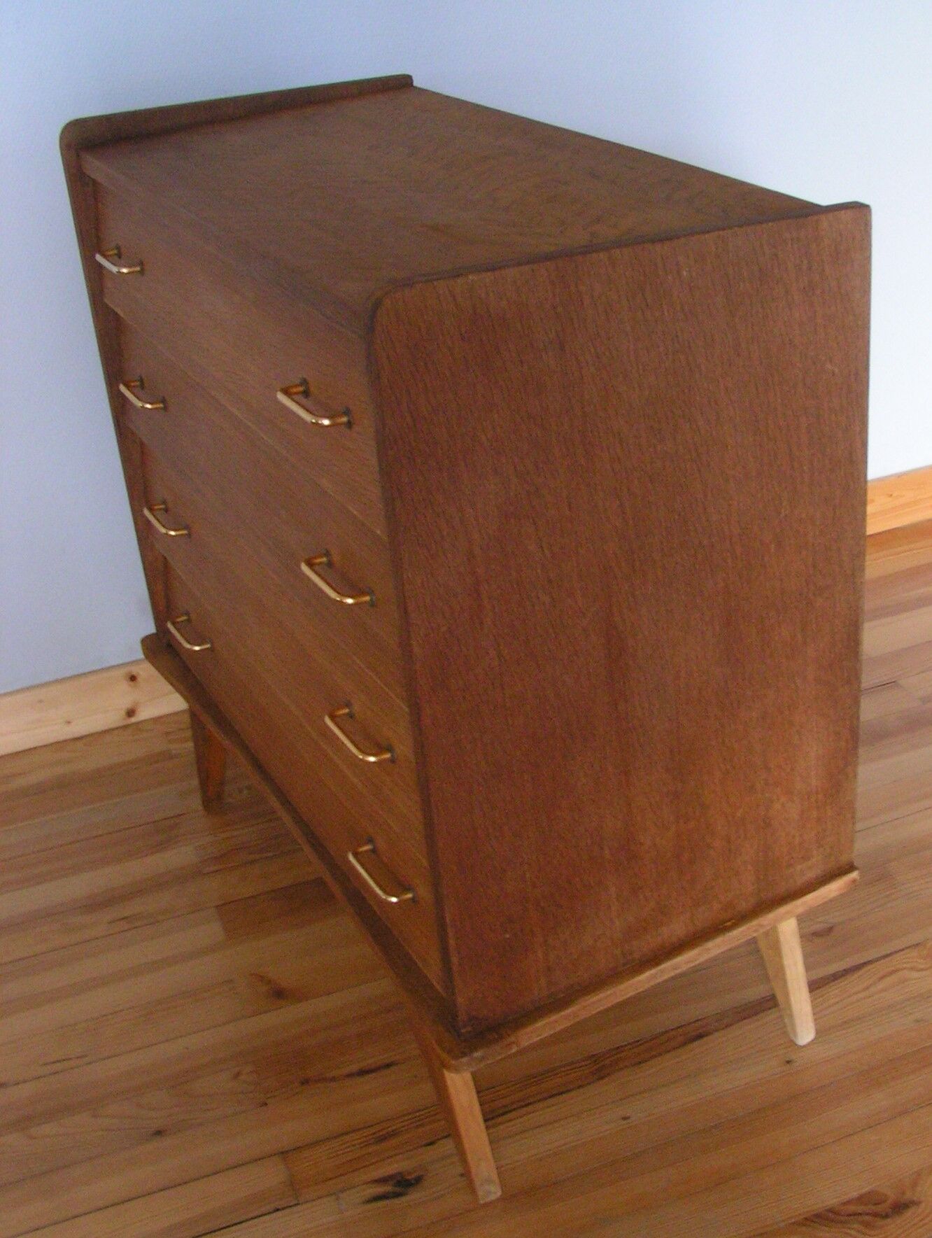 Chest of drawers years 60 - feet compass