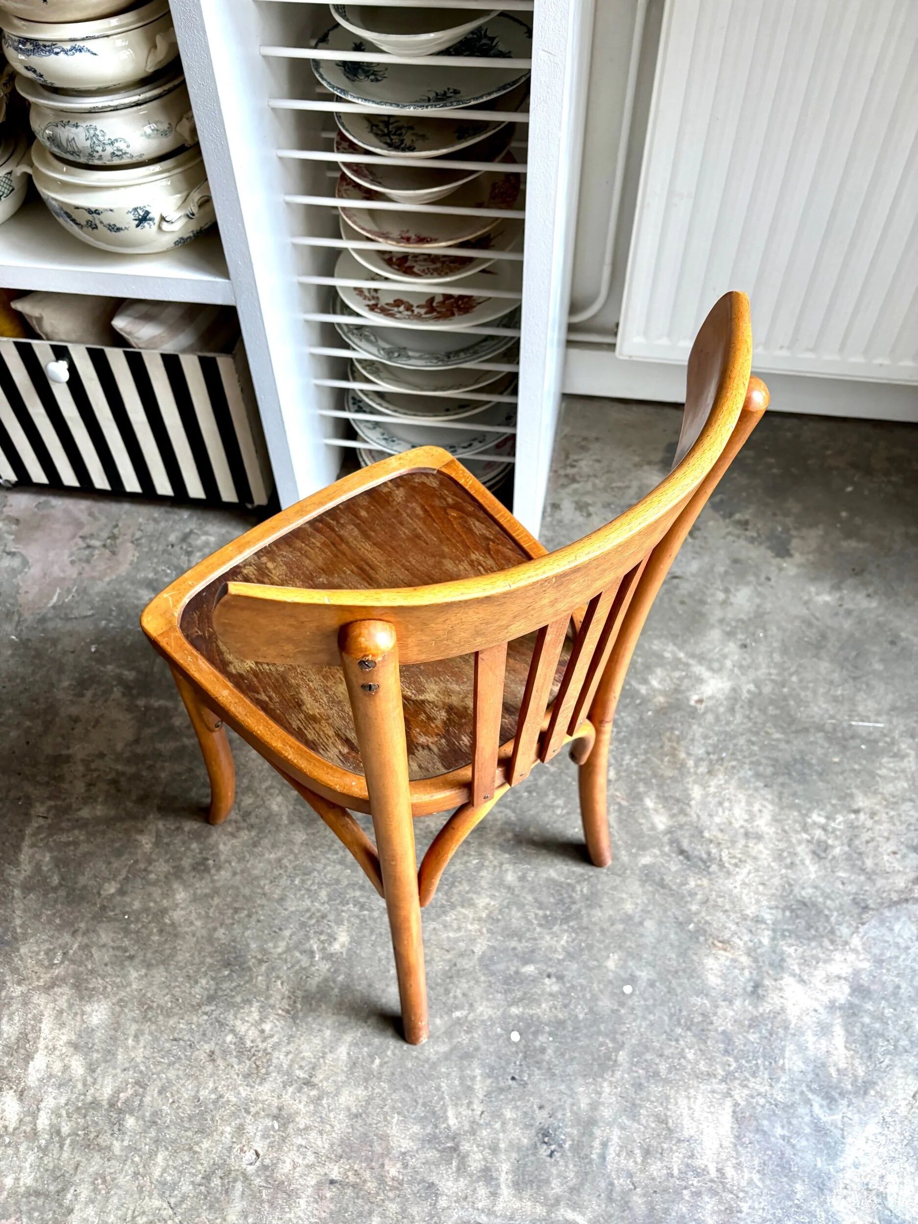 Luterma bistro chair in bent beech wood