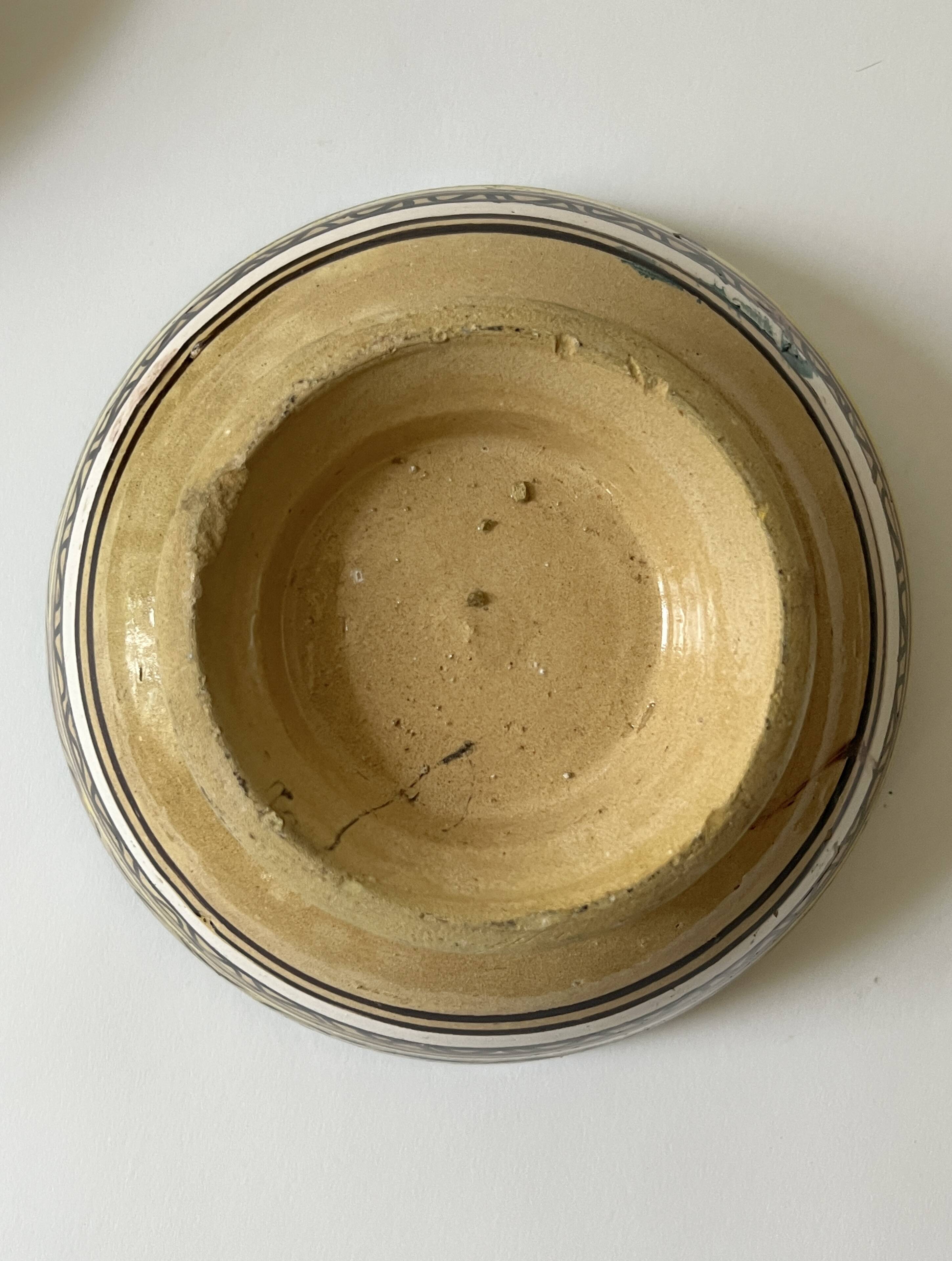 Antique Berber pottery in glazed ceramic