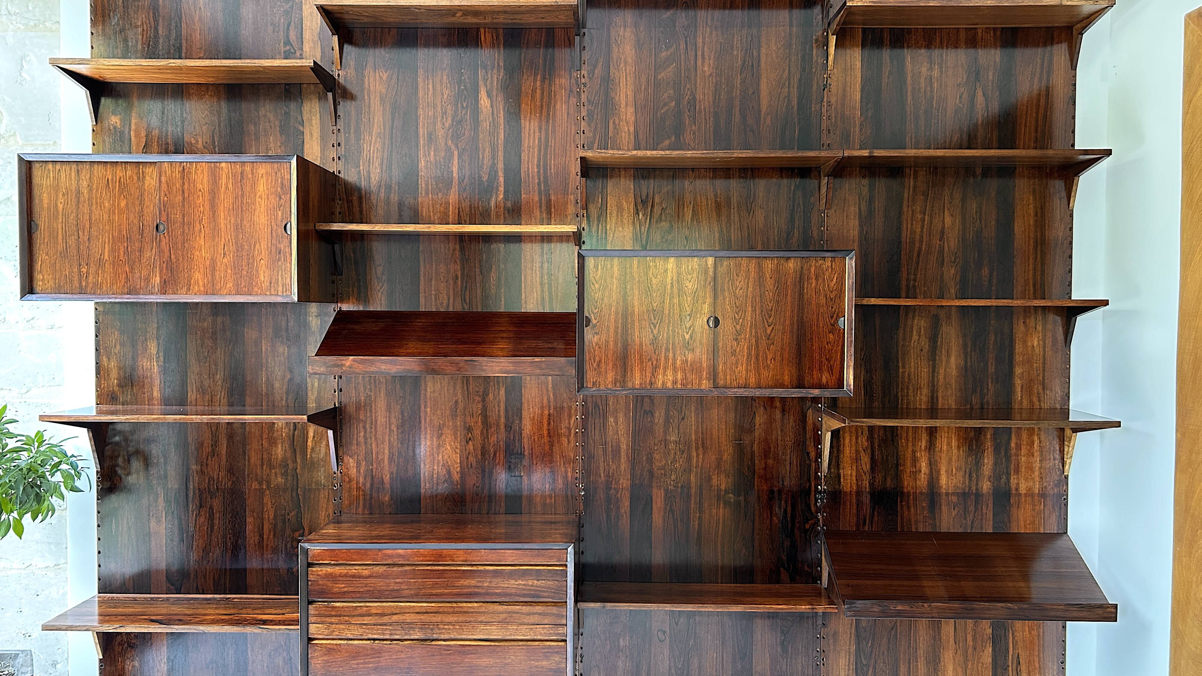 Scandinavian modular wall shelf in rosewood, Poul Cadovius, 1960s