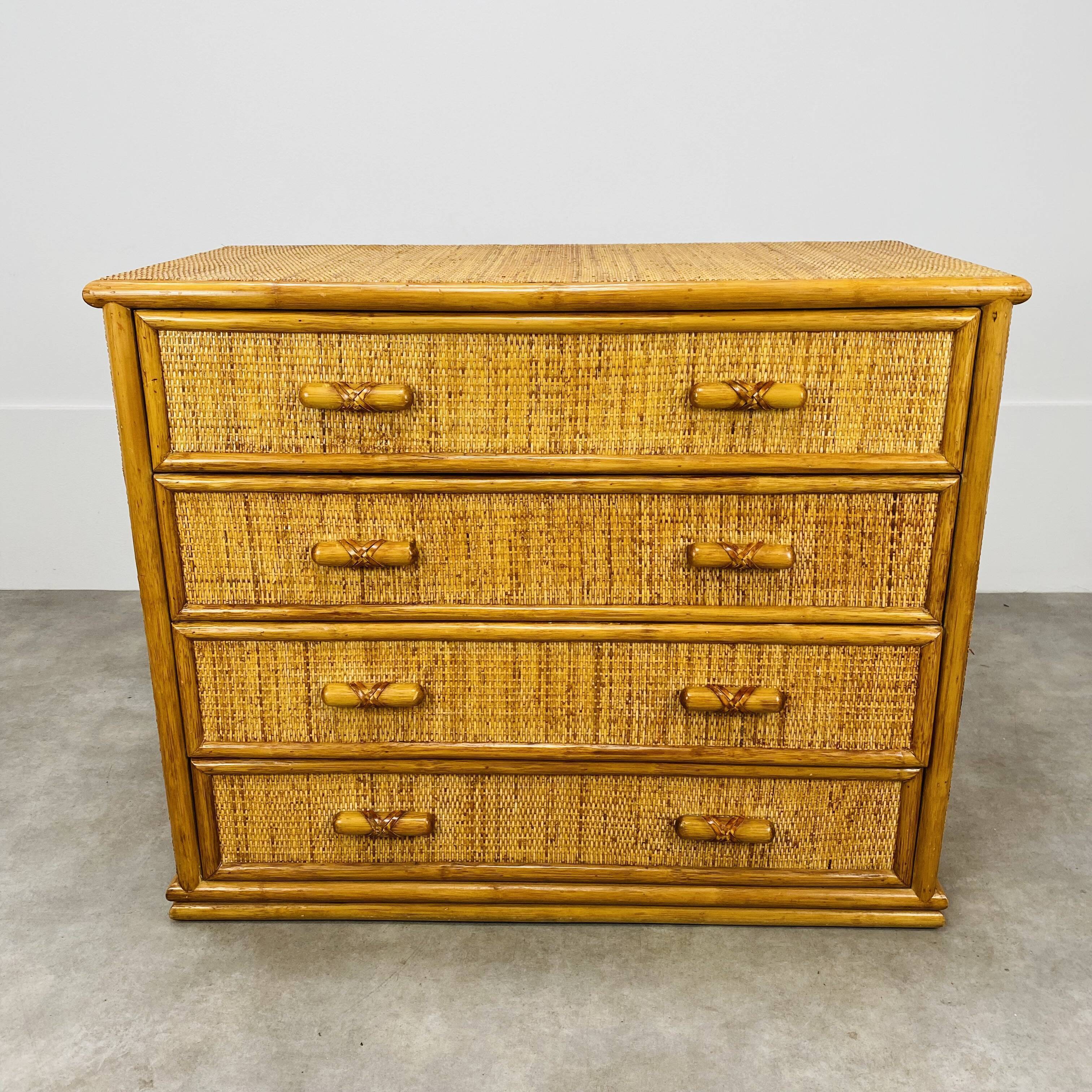 Commode rotin vintage