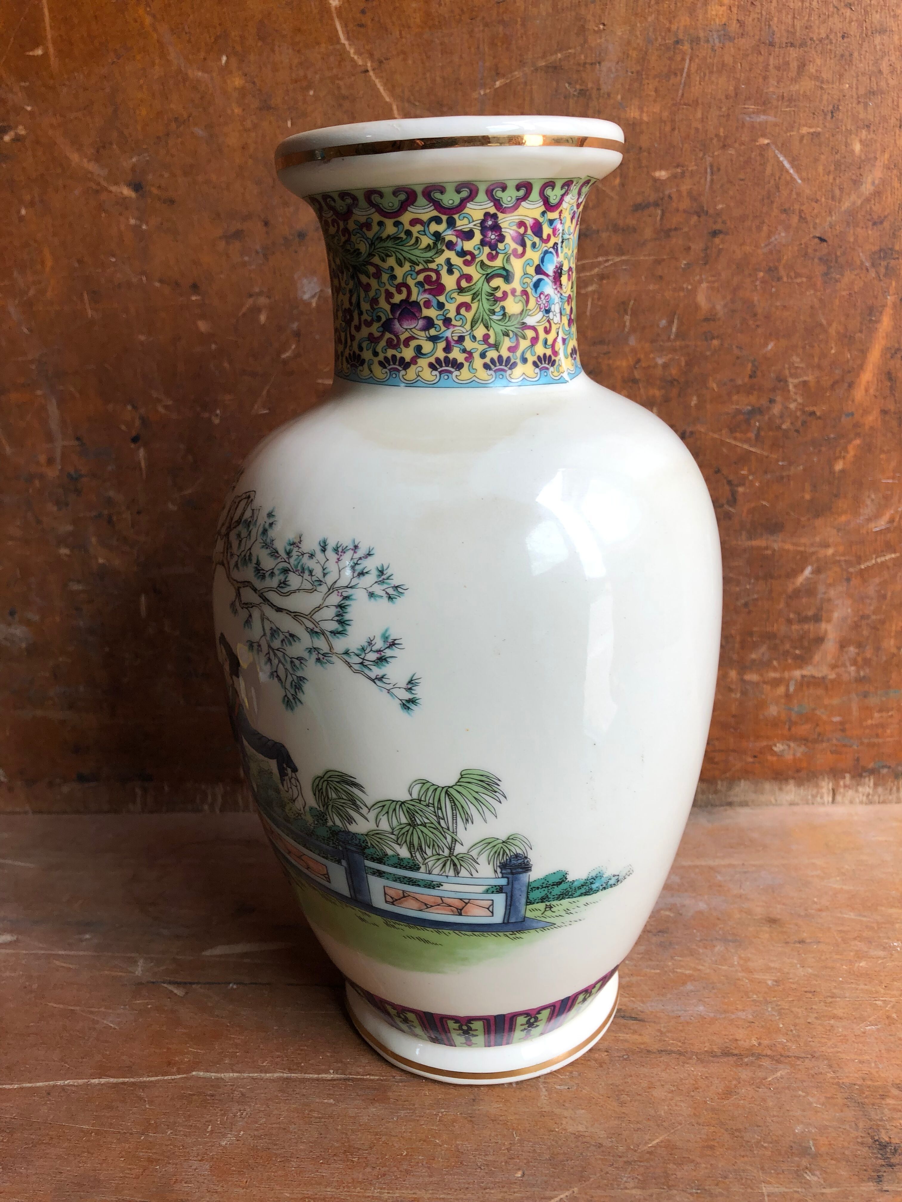 Old Chinese vase white ceramic decor scene vintage characters