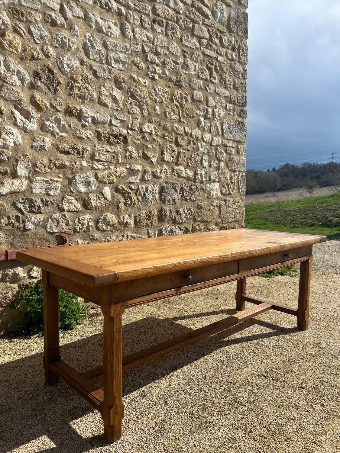 Farm table