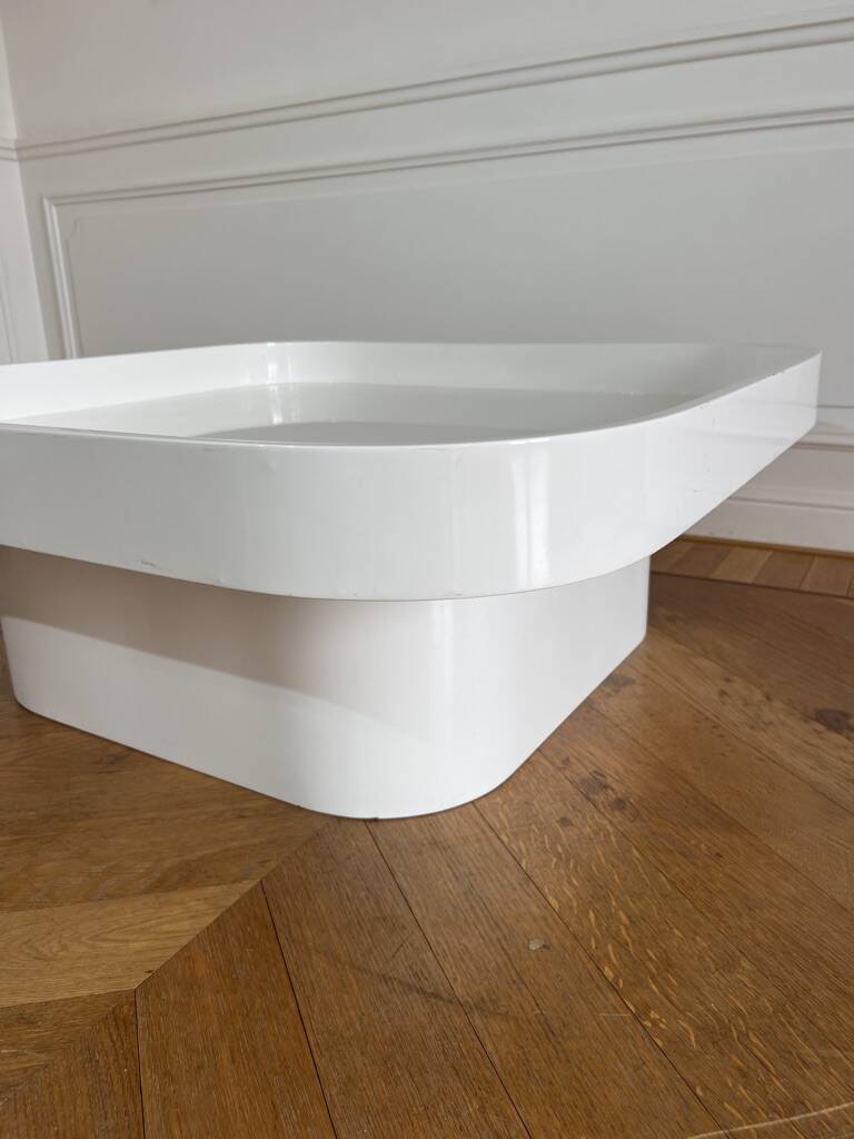 Mid-Century Coffee Table, White Lacquered, Italy, 1970s