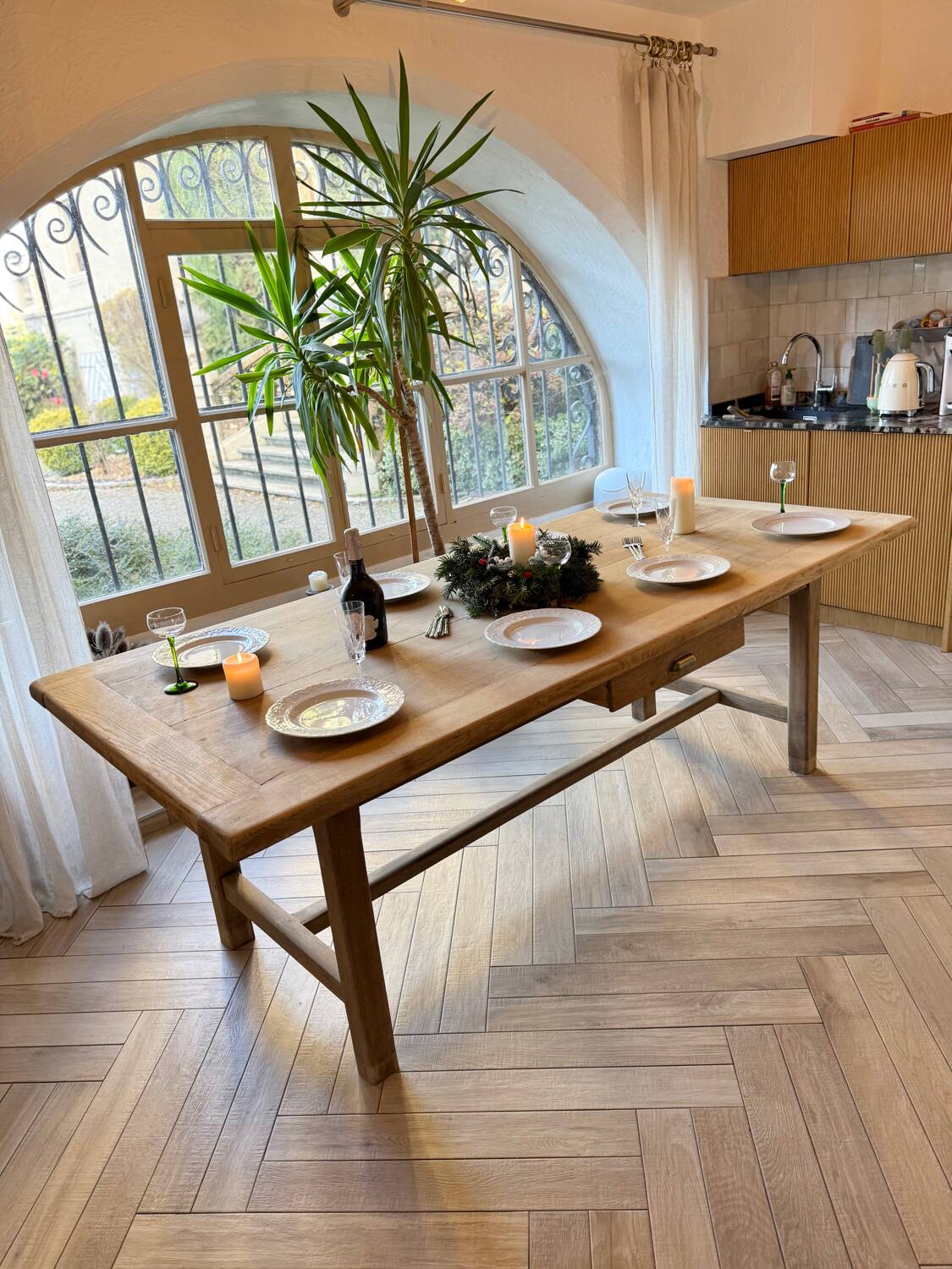 Solid wood farmhouse table with 2 extensions